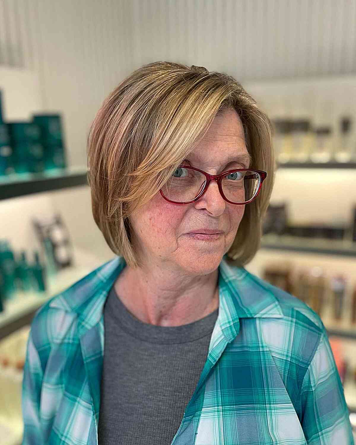 Short Chin-Length Hairstyles for Over 50 with Glasses
