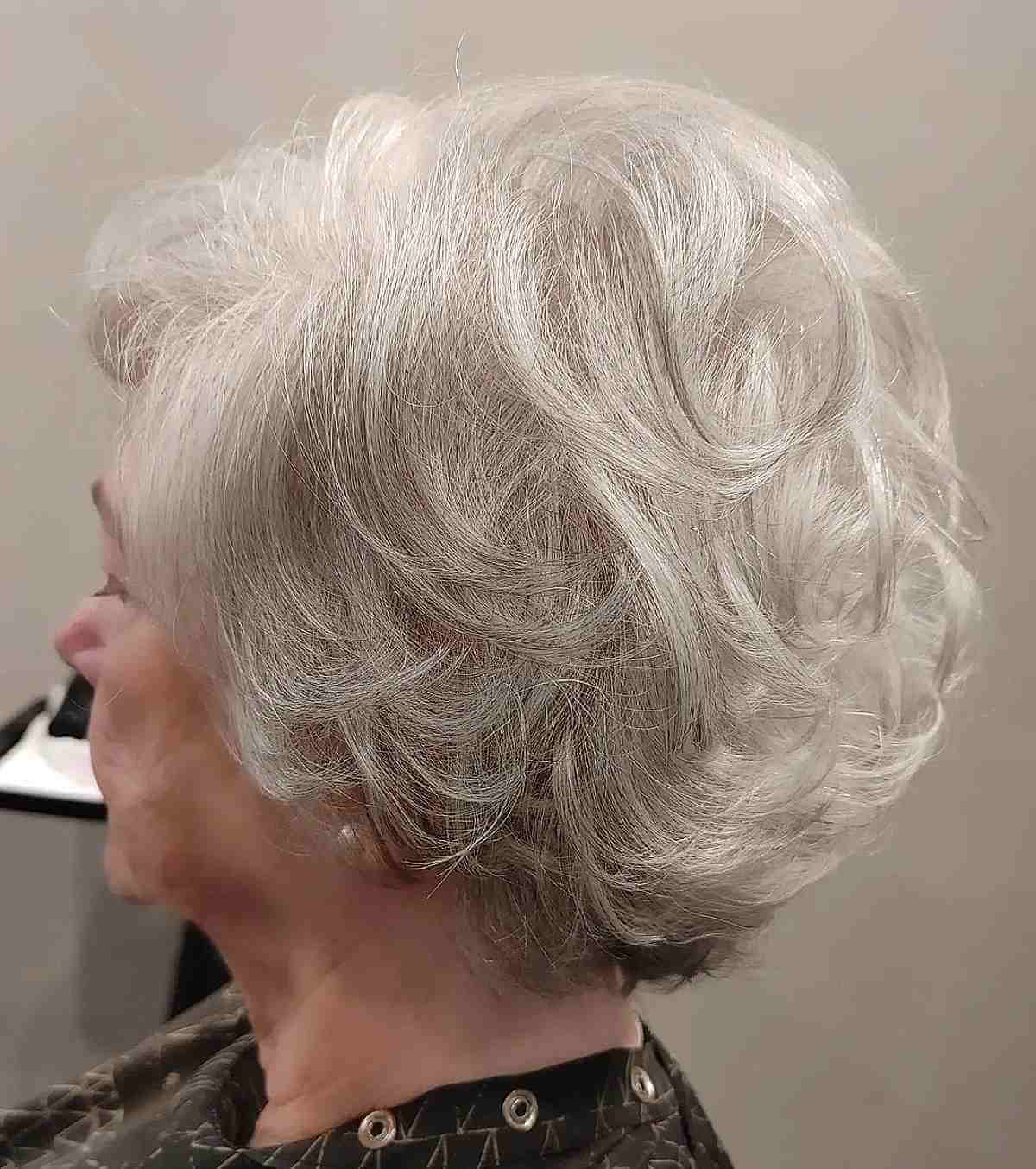 Short Feathery Layers on White Hair