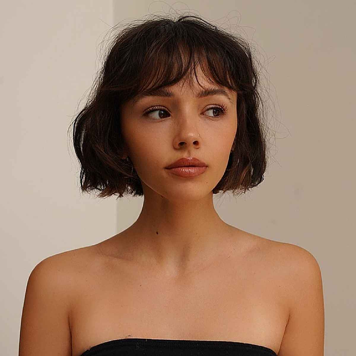 Short Hairstyles With Bangs For Black Women Short Hairstyles For Black Women  To Give You More Inspiration Hair Cut With Fringe  照片图像