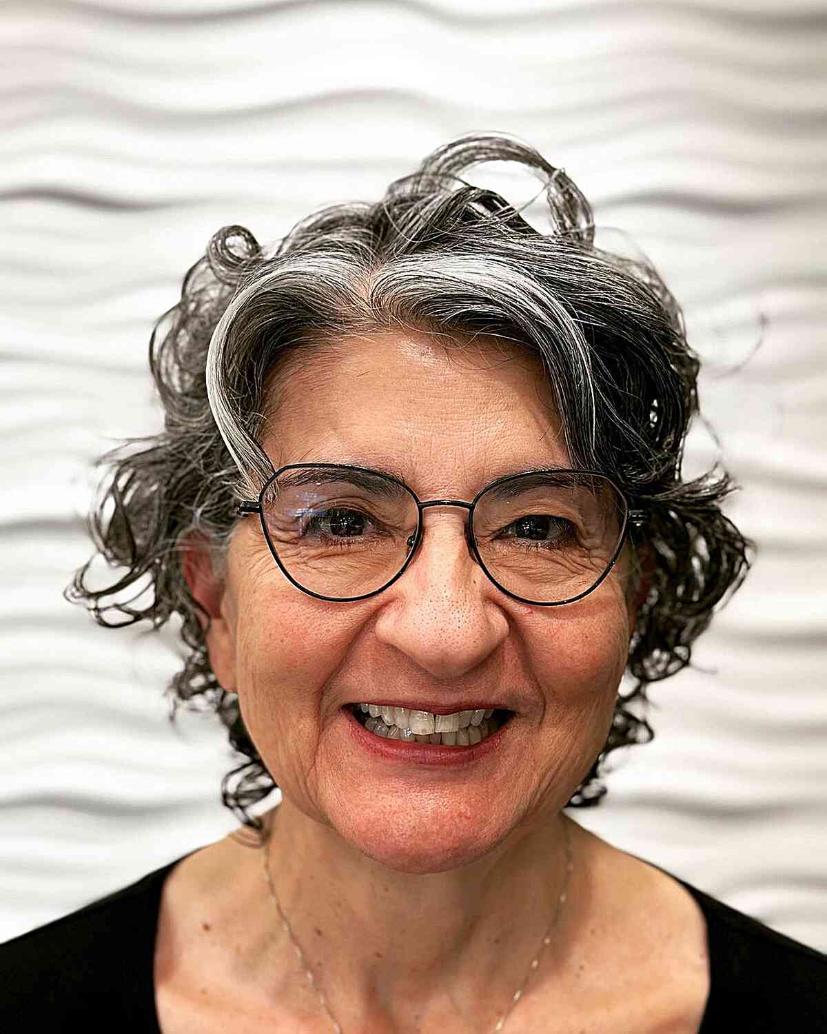 Short grey hairstyles for over 50 with glasses