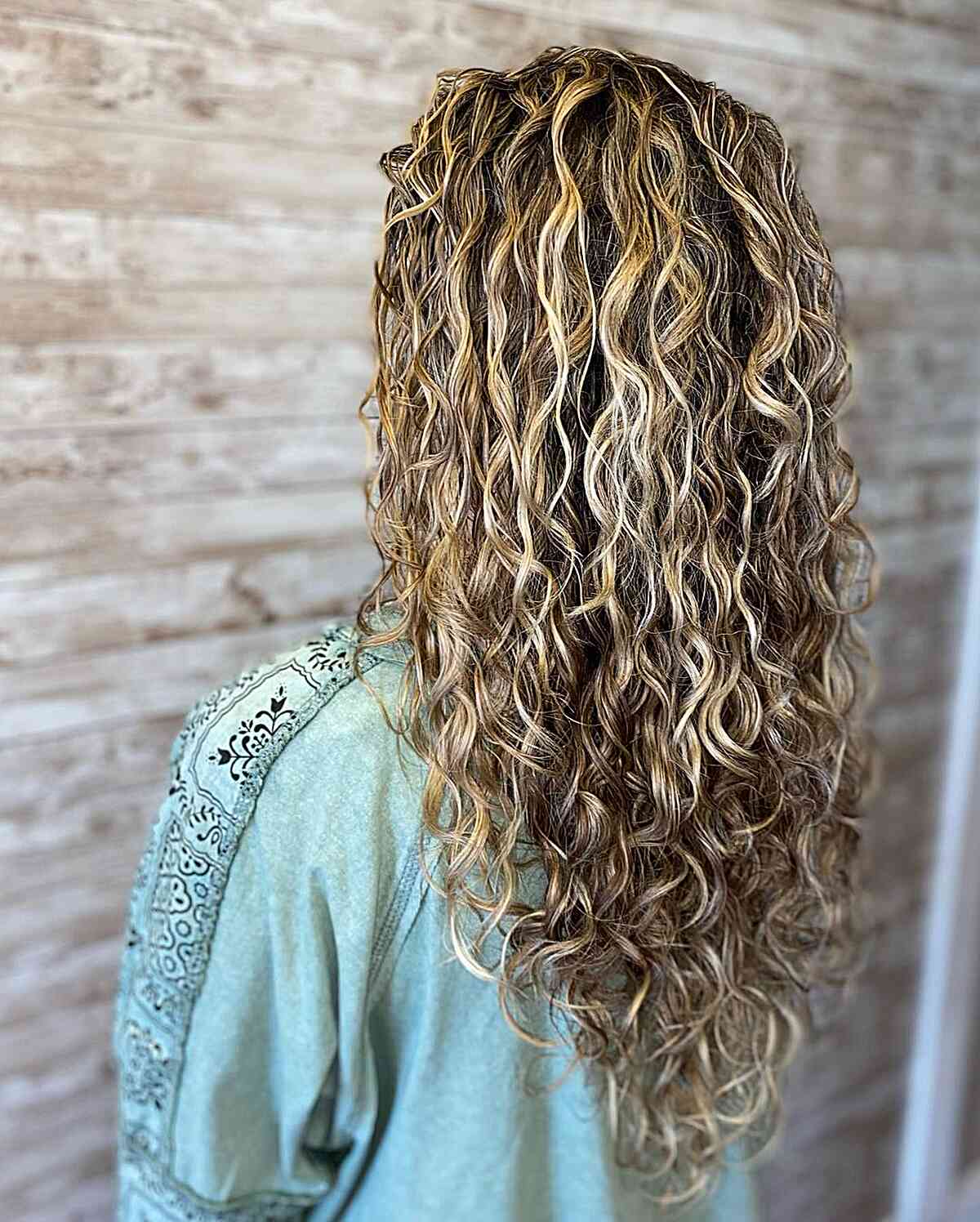 Long Layered Curly Hair with Short Layers