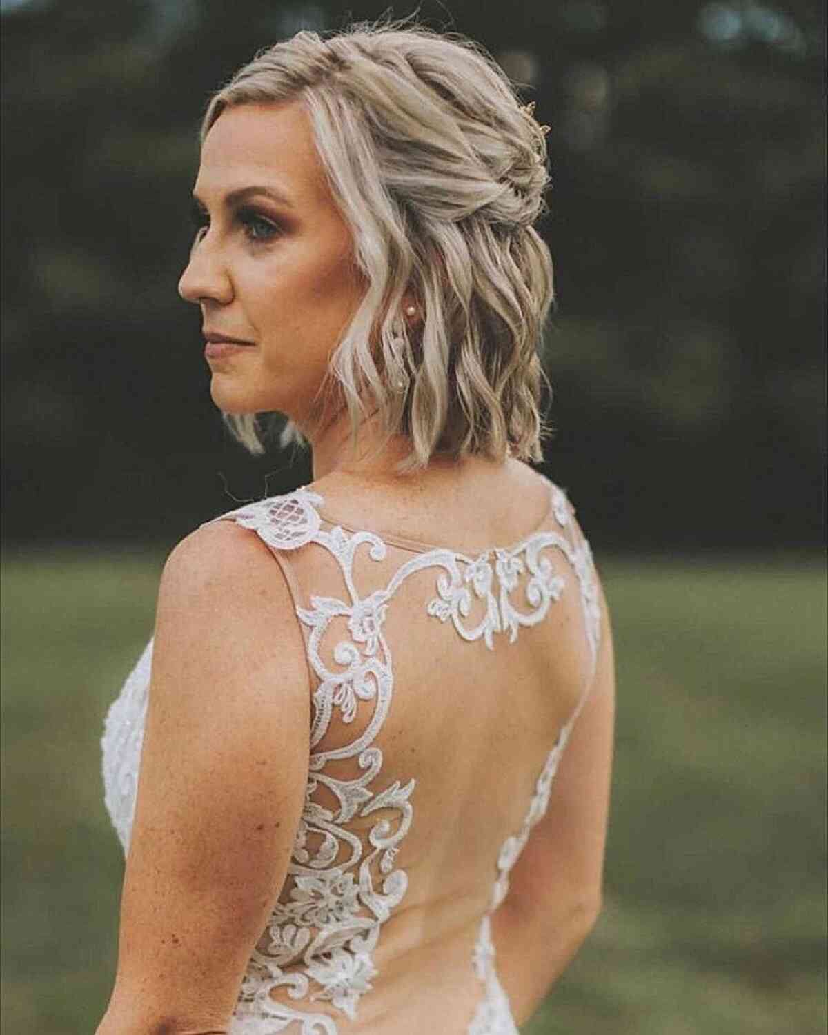 Short-Length Textured Waves and Twists for Mother of the Bride