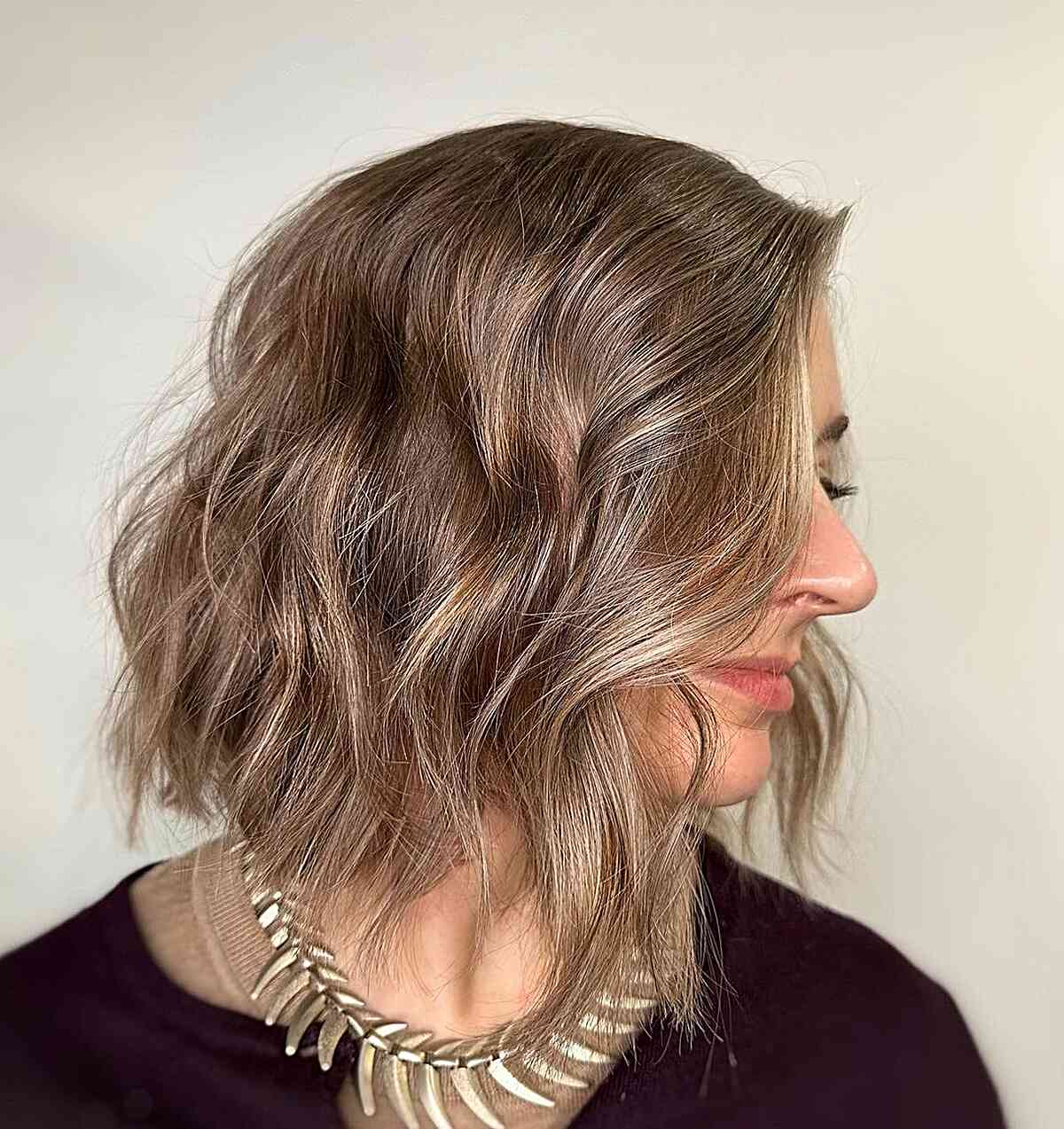 Short Lived-in Choppy Inverted Bob for Thin Hair