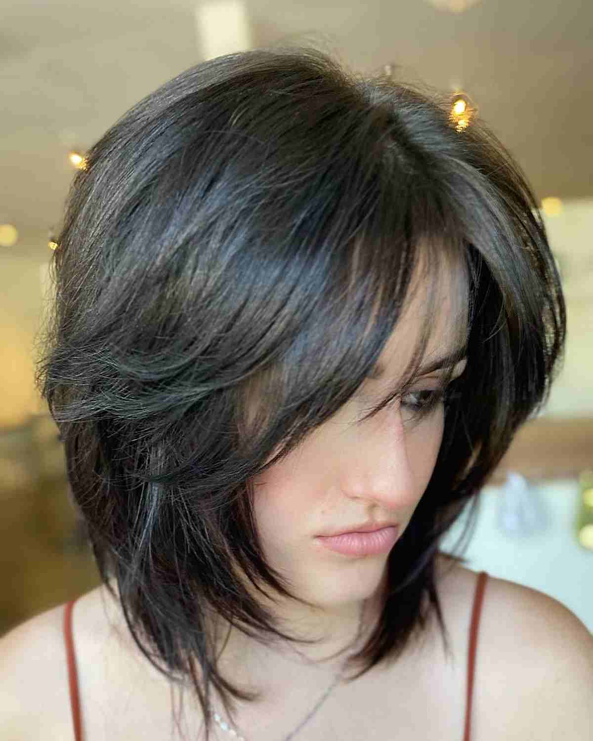 Casual Short Middle Part Bob Cut with Medium Soft Layers