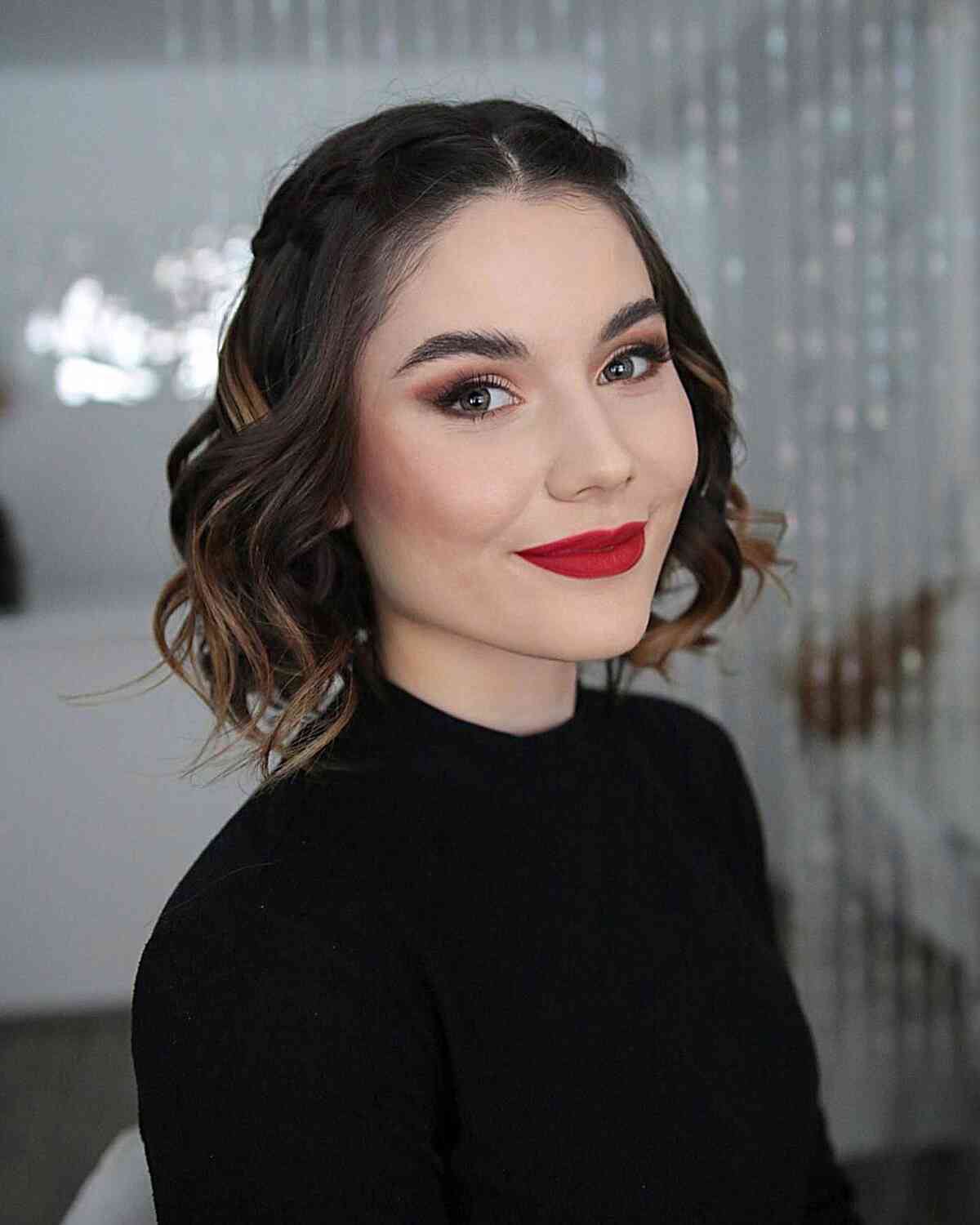 Short Middle Part Half-Up Hairstyle for Prom