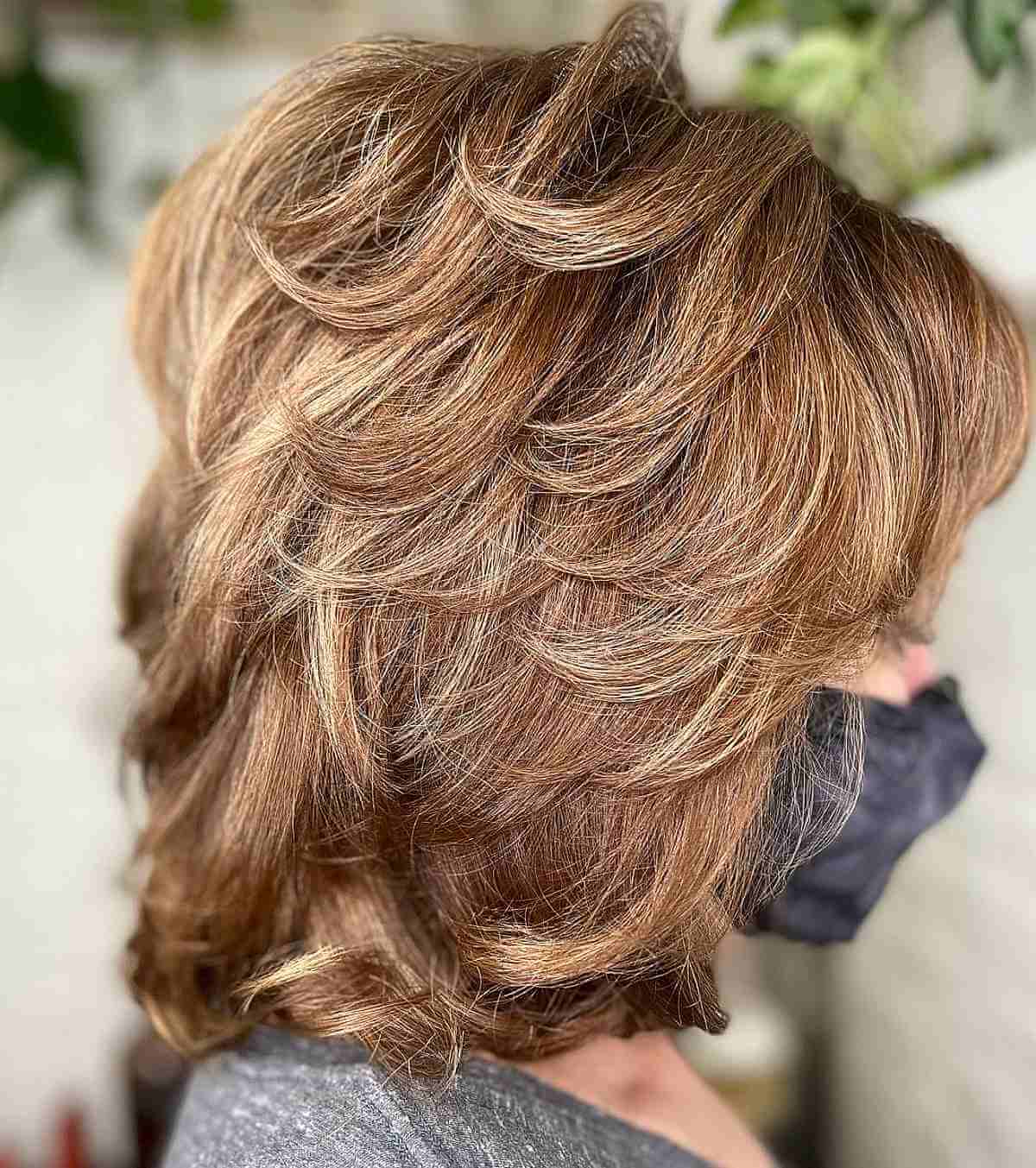 Short Piece-y Layers on Shoulder-Grazing Hair