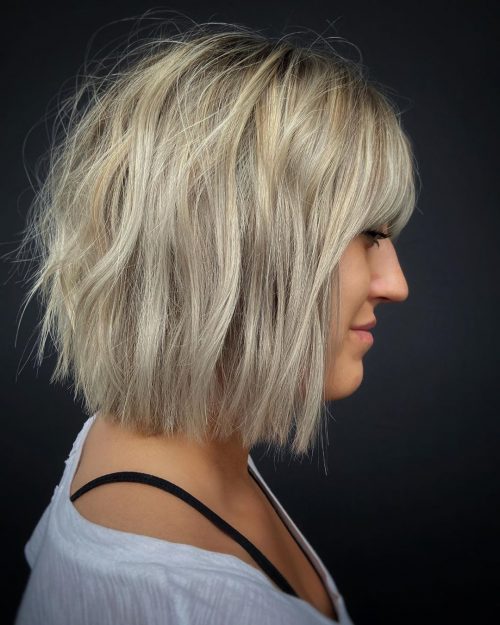 28 Razor Cut Bob Haircut Ideas for a Textured Look