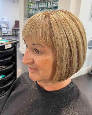 35 Modern and Youthful Short Bob Haircuts For Women Over 50
