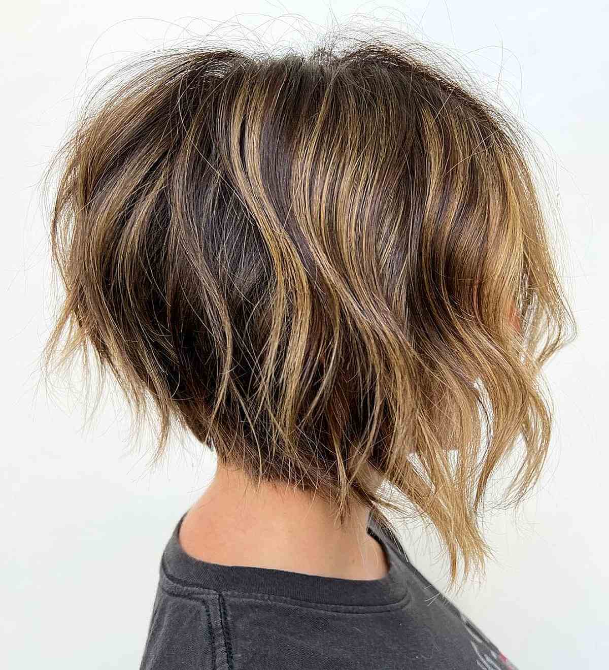 Short Tousled Waves with Blonde Balayage on a Graduated Bob