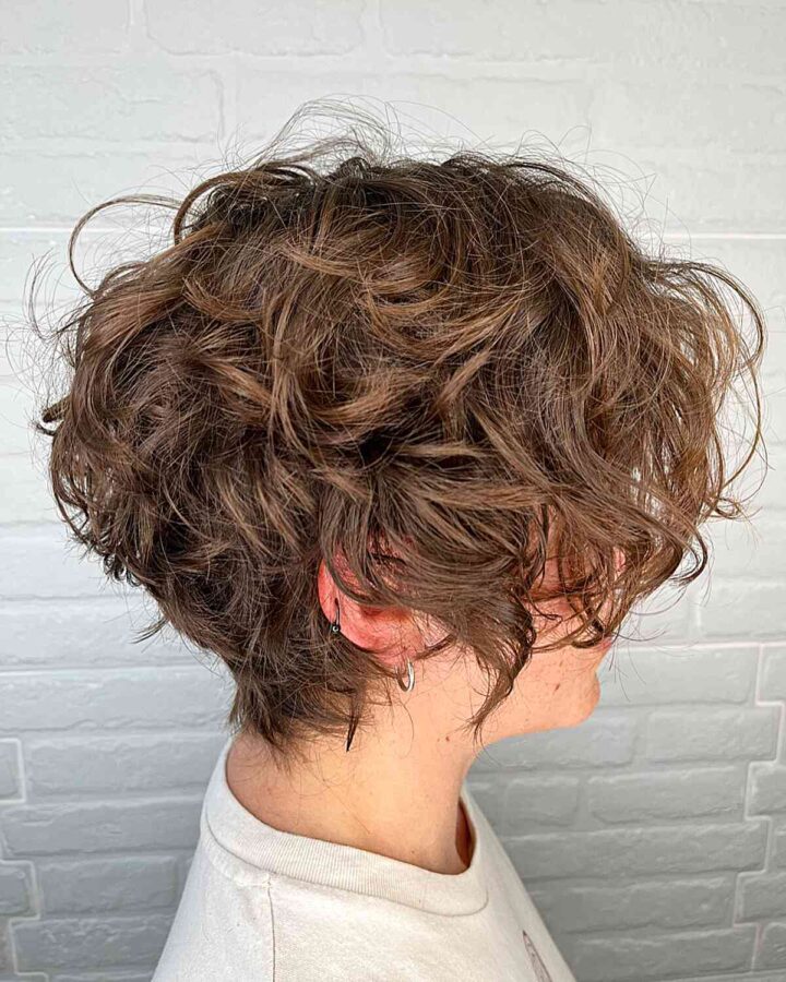 26 Cutest Short Haircuts for Thick, Wavy Hair to Style More Easily