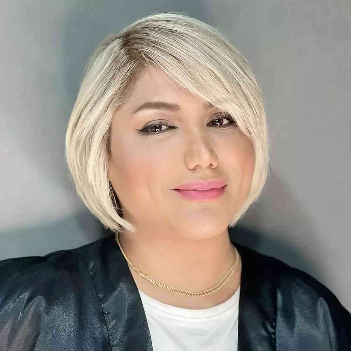Side-Parted Jaw-Length Blonde Bob for Round Faces
