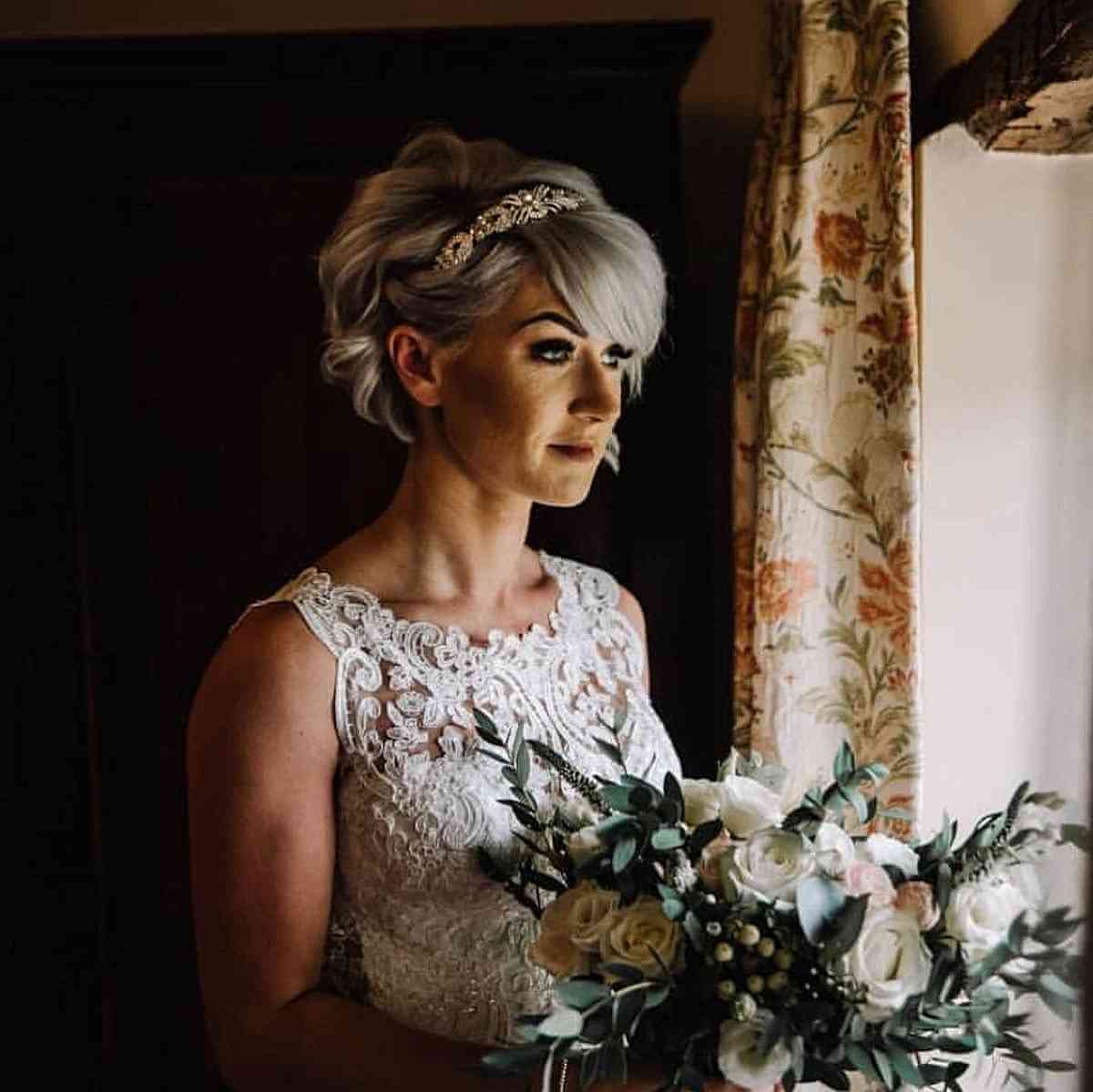 Wedding Hairstyles For Short Hair 2023 Guide & Expert Tips