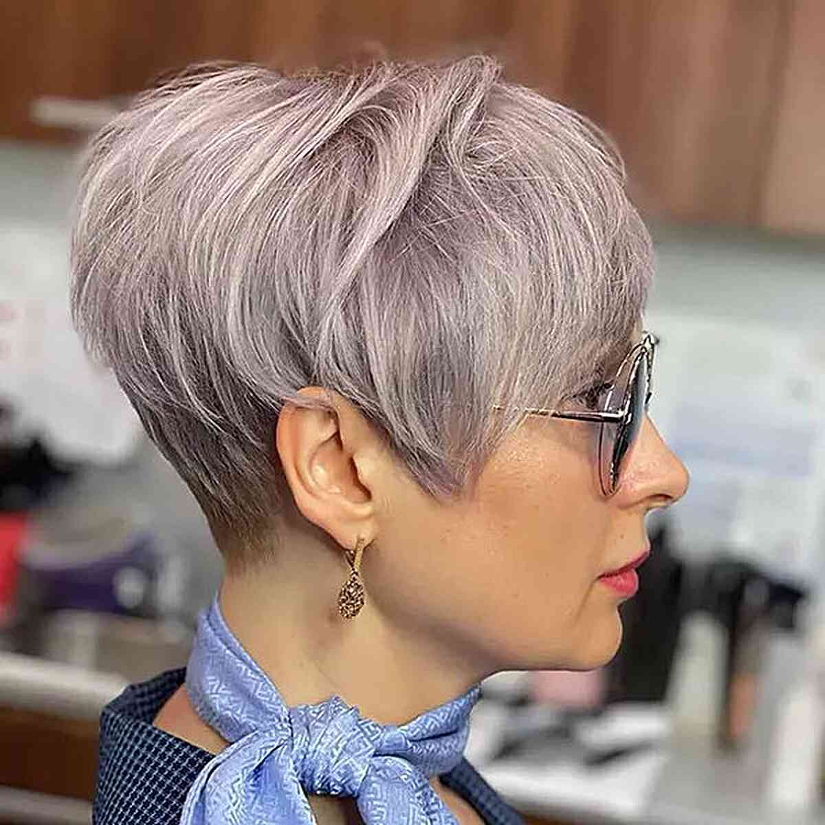 Silver Blonde Pixie with Thin Layers for middle aged Ladies over 50