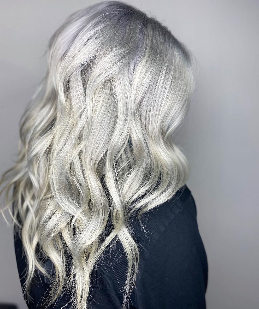 44 Examples That Prove White Blonde Hair Is In for 2023