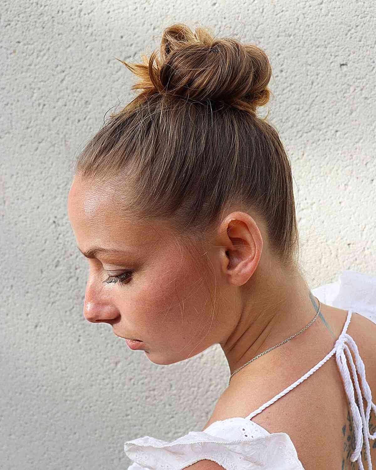 Simple Easy Center Top Knot Updo