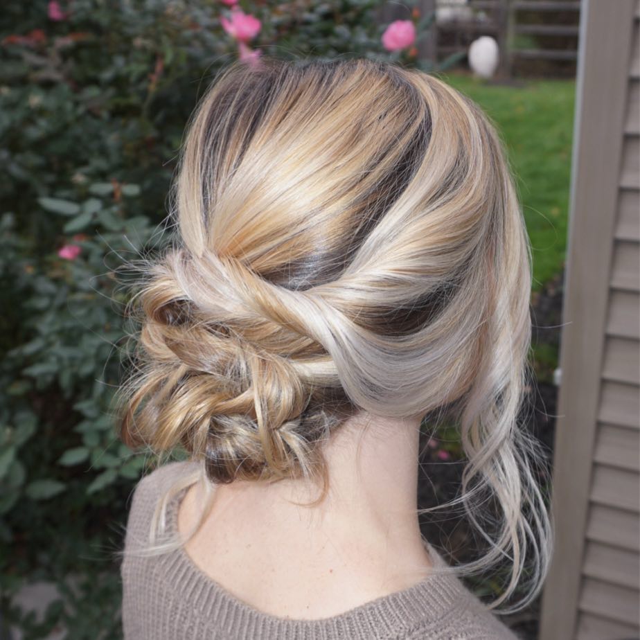 28 Super Easy Prom Hairstyles To Try 28 Super Easy Prom Hairstyles To Try