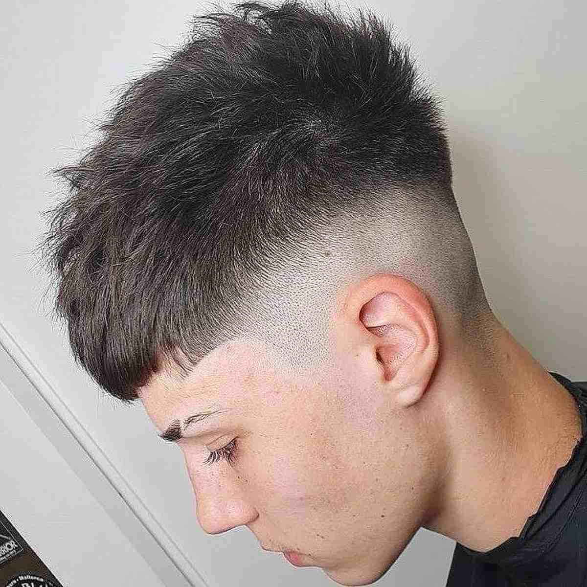 Cool Skin Faded Cut with a Messy Top for Men
