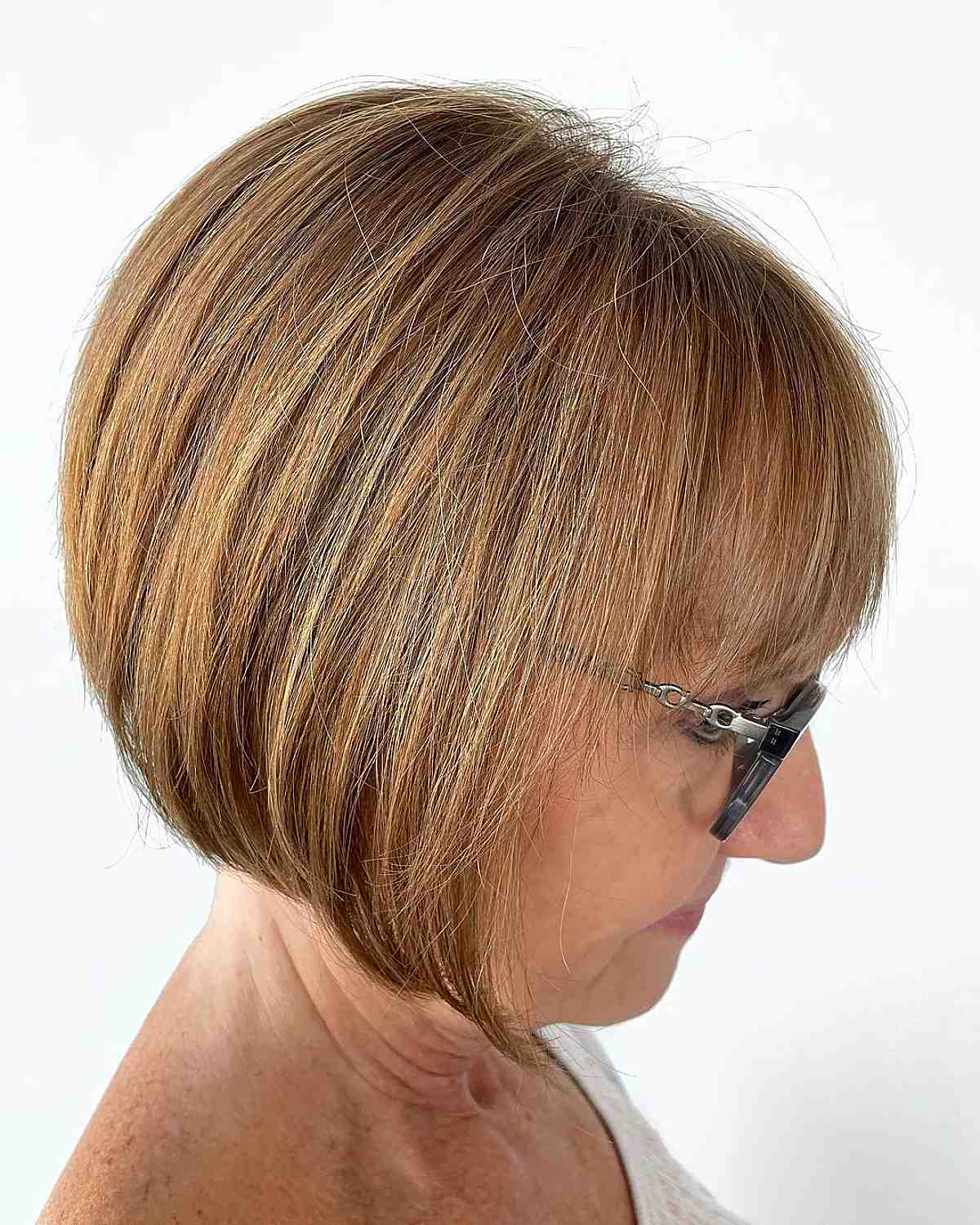 Simple stacked bob with bangs