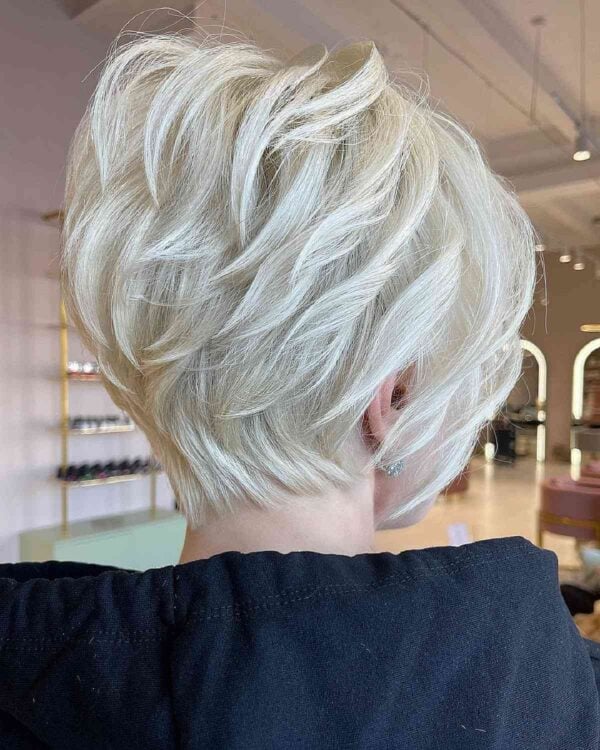 Short, Feathered Hair Ideas to Try If You're Going for a Very Layered Look