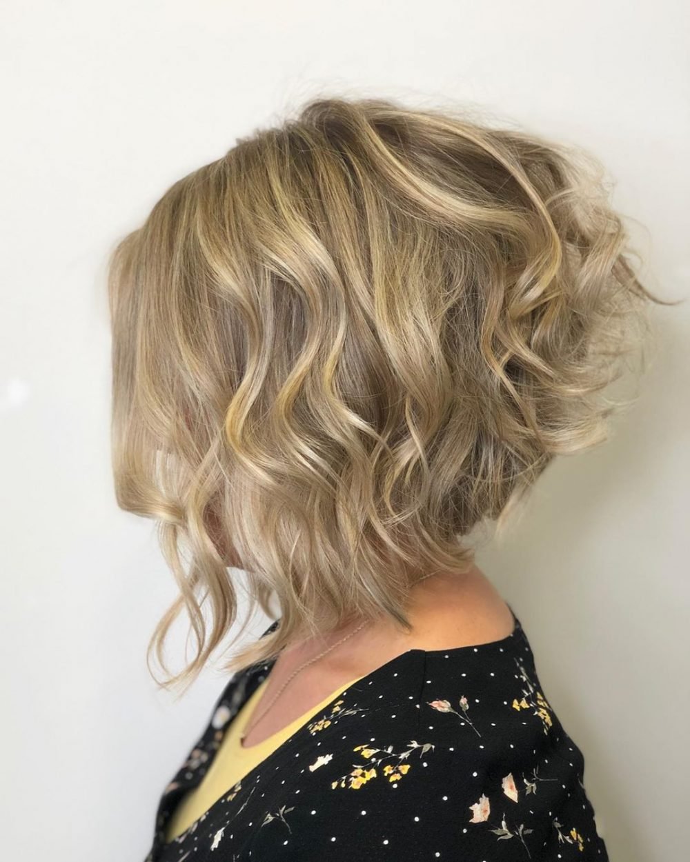 26 Stacked Inverted Bob Haircuts for Stylish, Edgy Girls