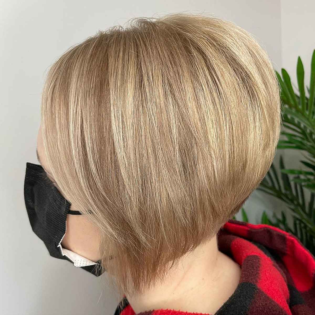 Stacked Layered Bob for Fine Hair