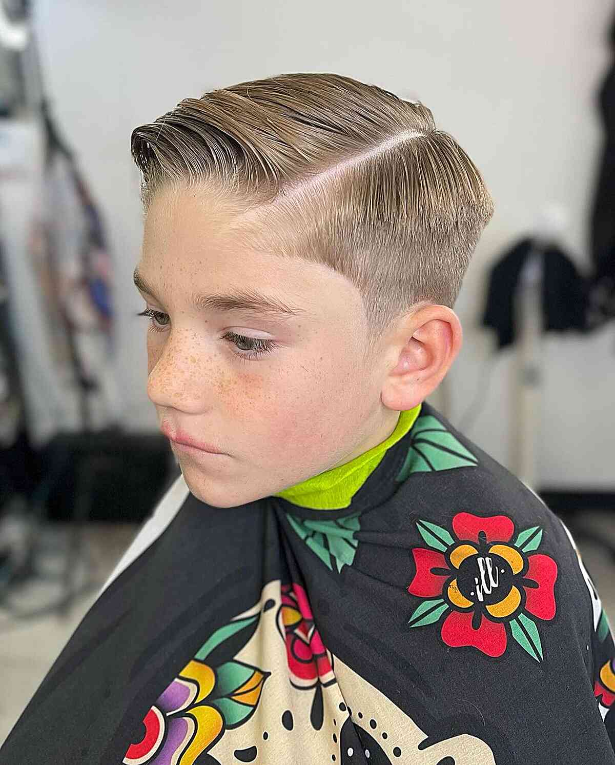 Stand Up Hard Lines Hairstyle for Boys