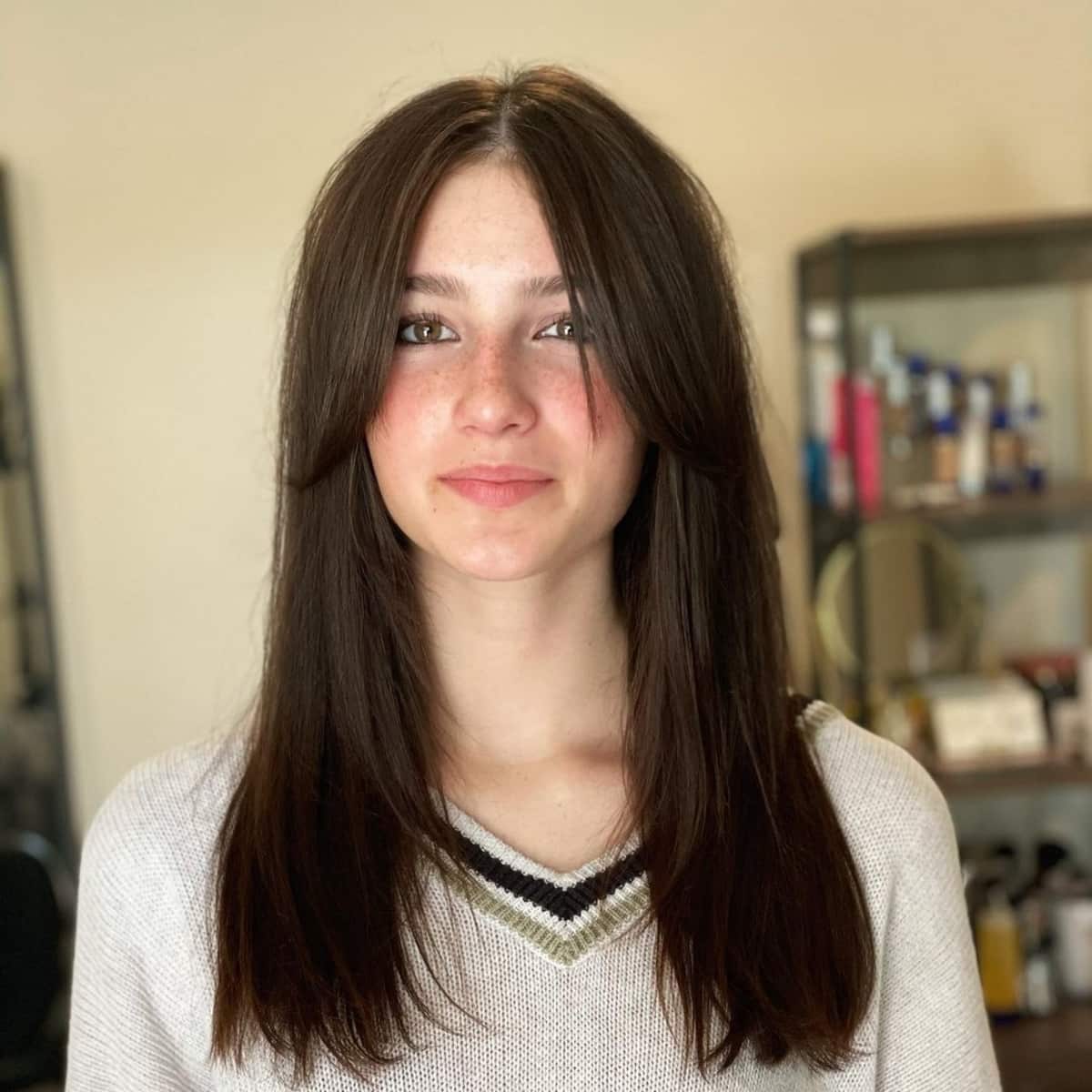 Straight curtain fringe hairstyle