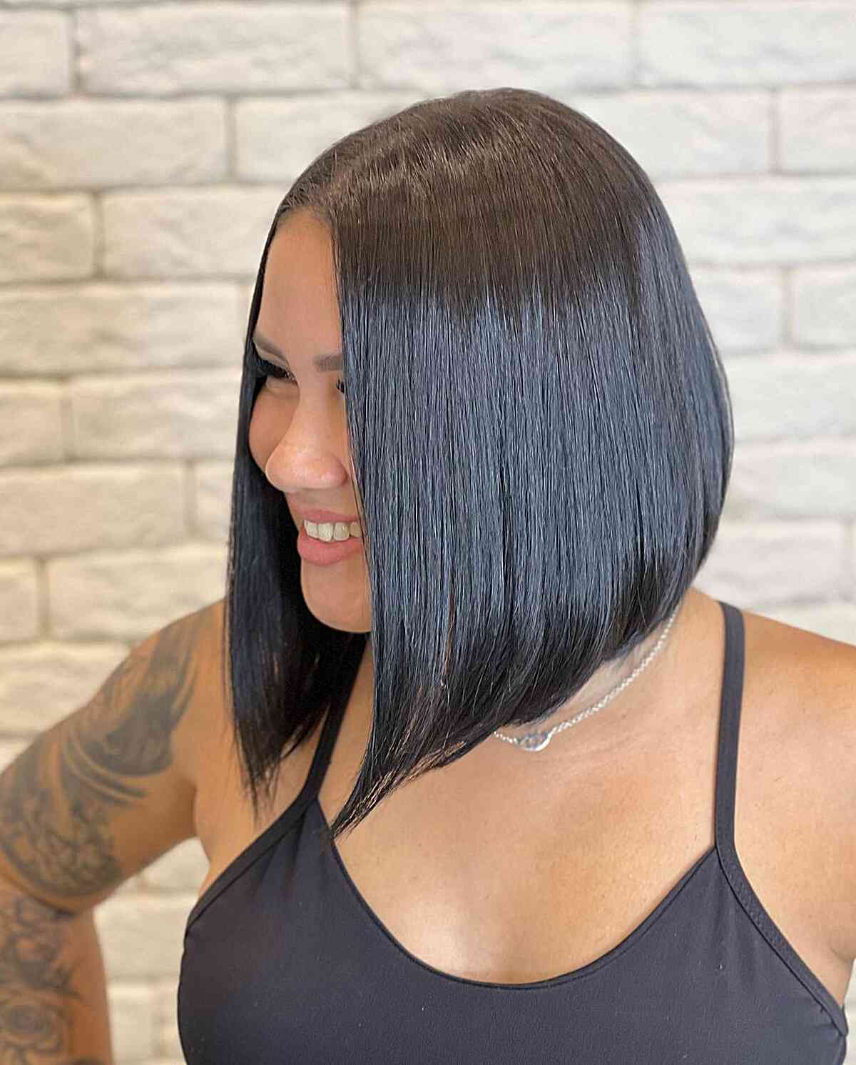 Straight Slob Bob Hairstyle for ladies with jet black hair