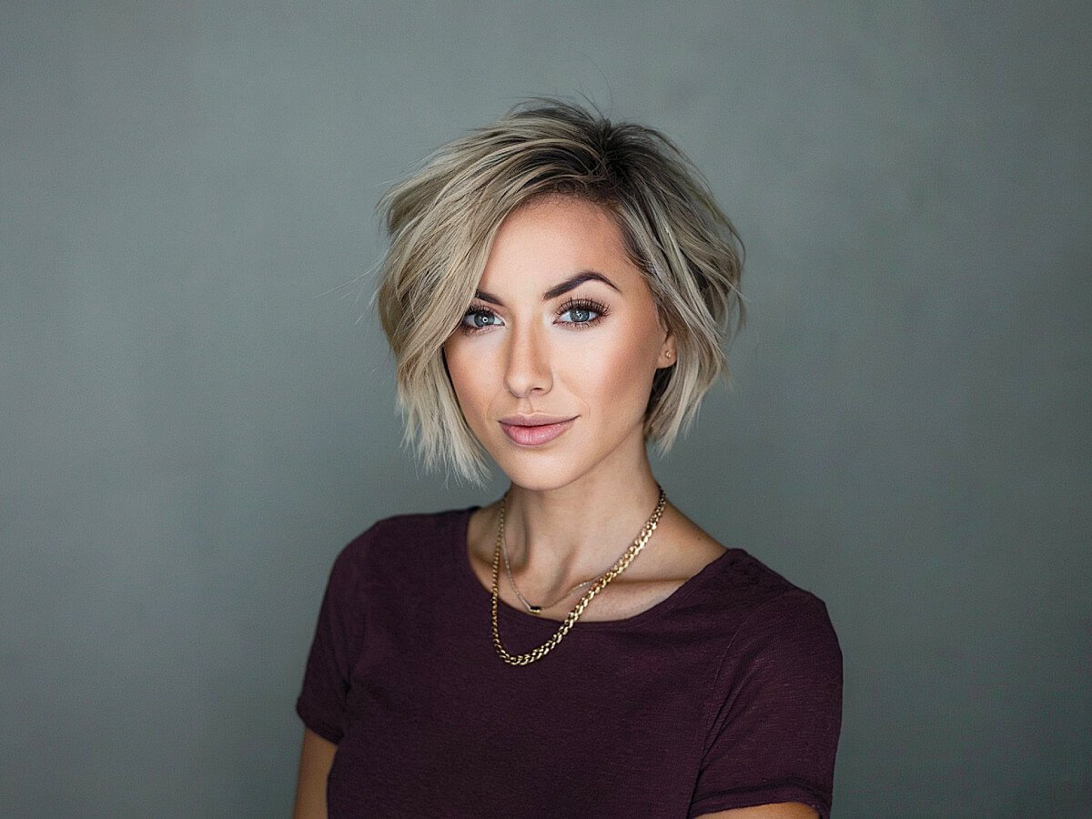 Stunning short blonde hairstyles for women