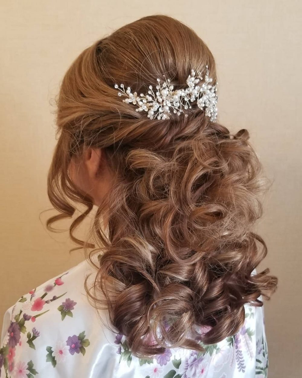 Mother Of The Bride Hairstyles 25 Elegant Looks For 2019 Mother Of The Bride Hairstyles 25 Elegant Looks For 2019