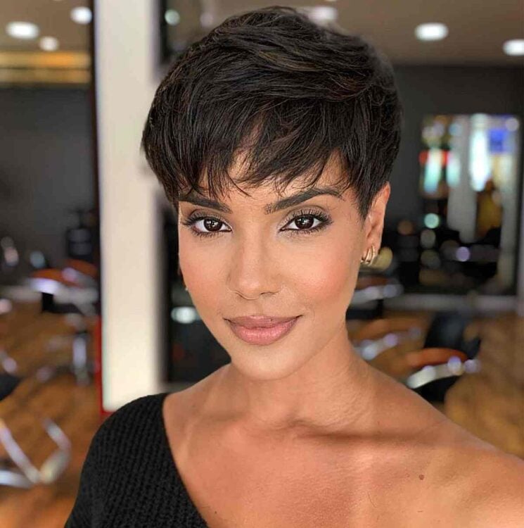 42 Textured Pixie Cut Ideas For A Messy, Modern Look