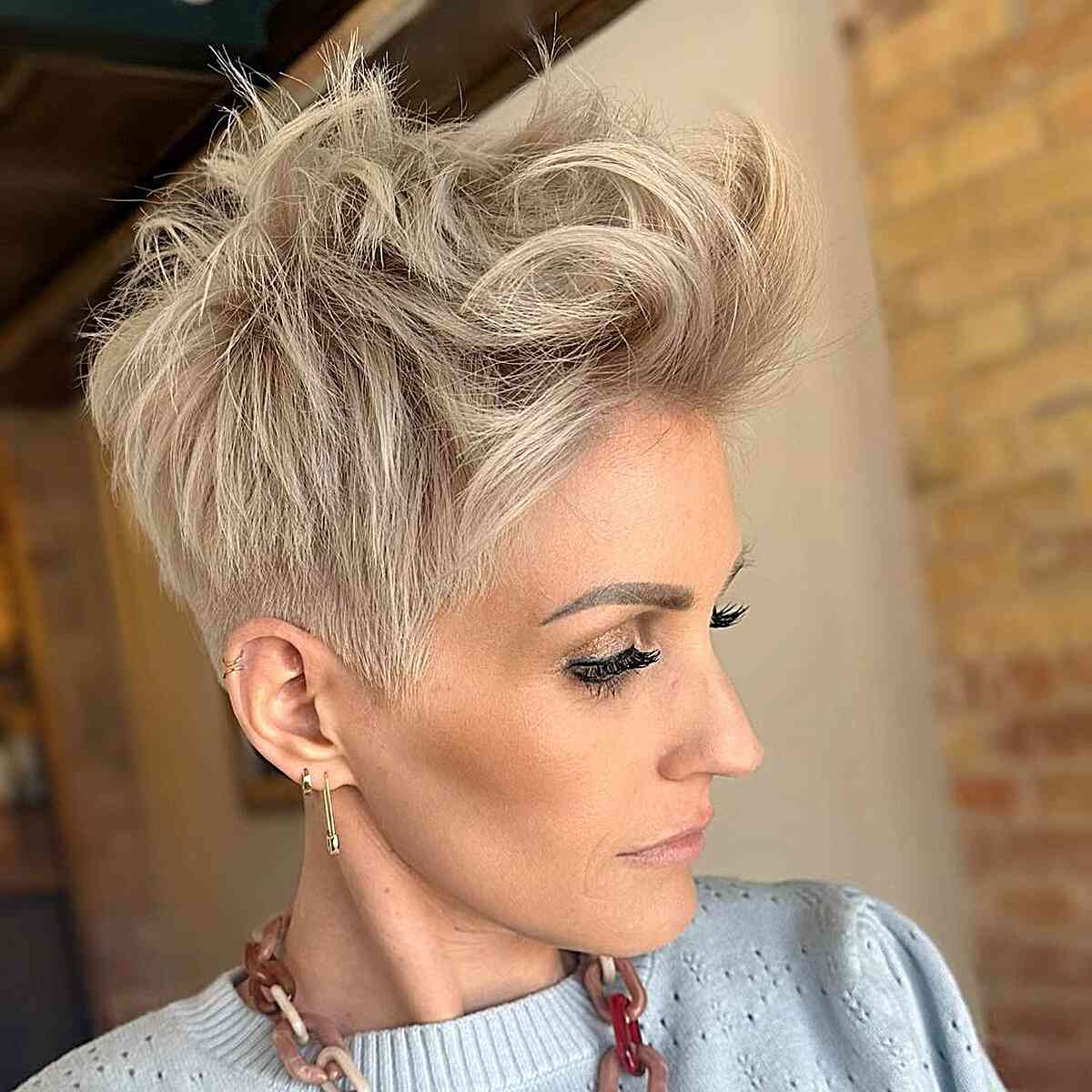 Super Fresh Pixie with Texture and height