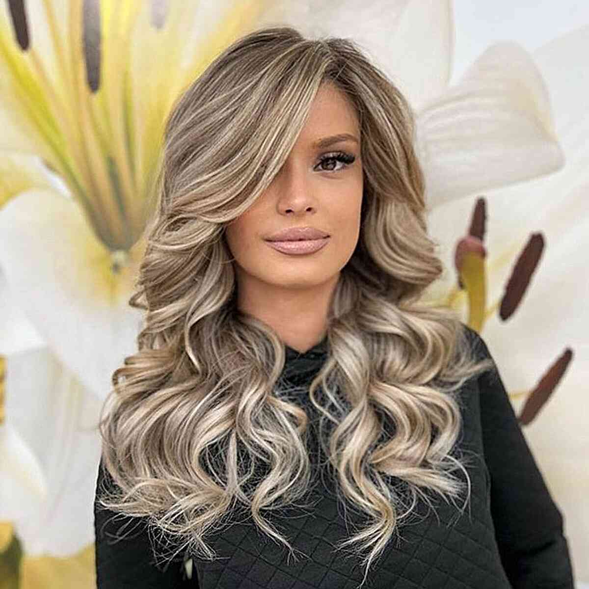 Swept Hairstyle for Ladies with Square Faces and long hair