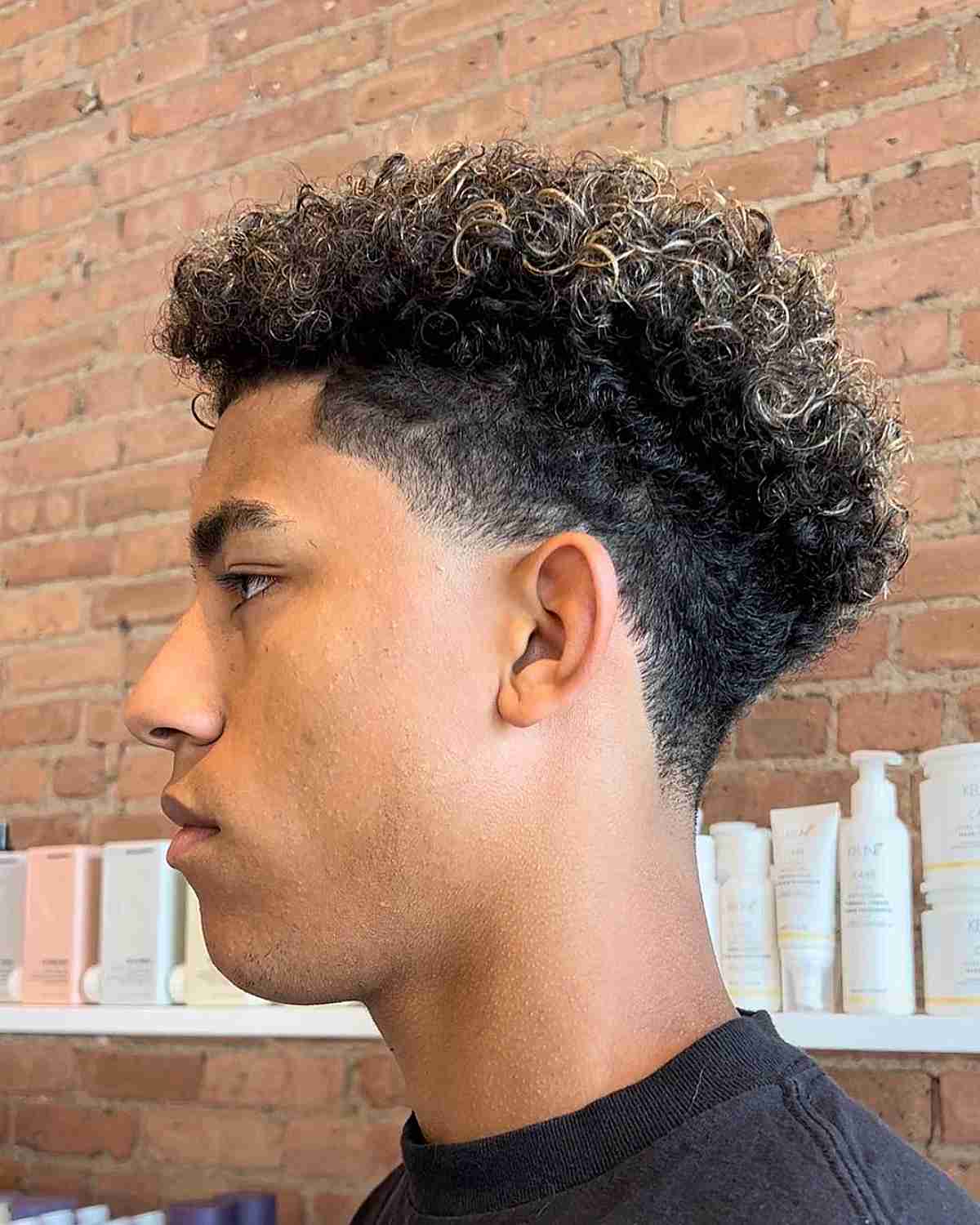 Tapered Cut and Highlighted Curls for Guys