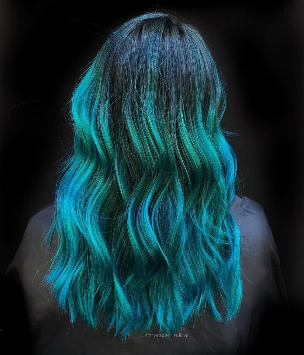 25 Incredible Teal Hair Color Ideas Trending In 2025