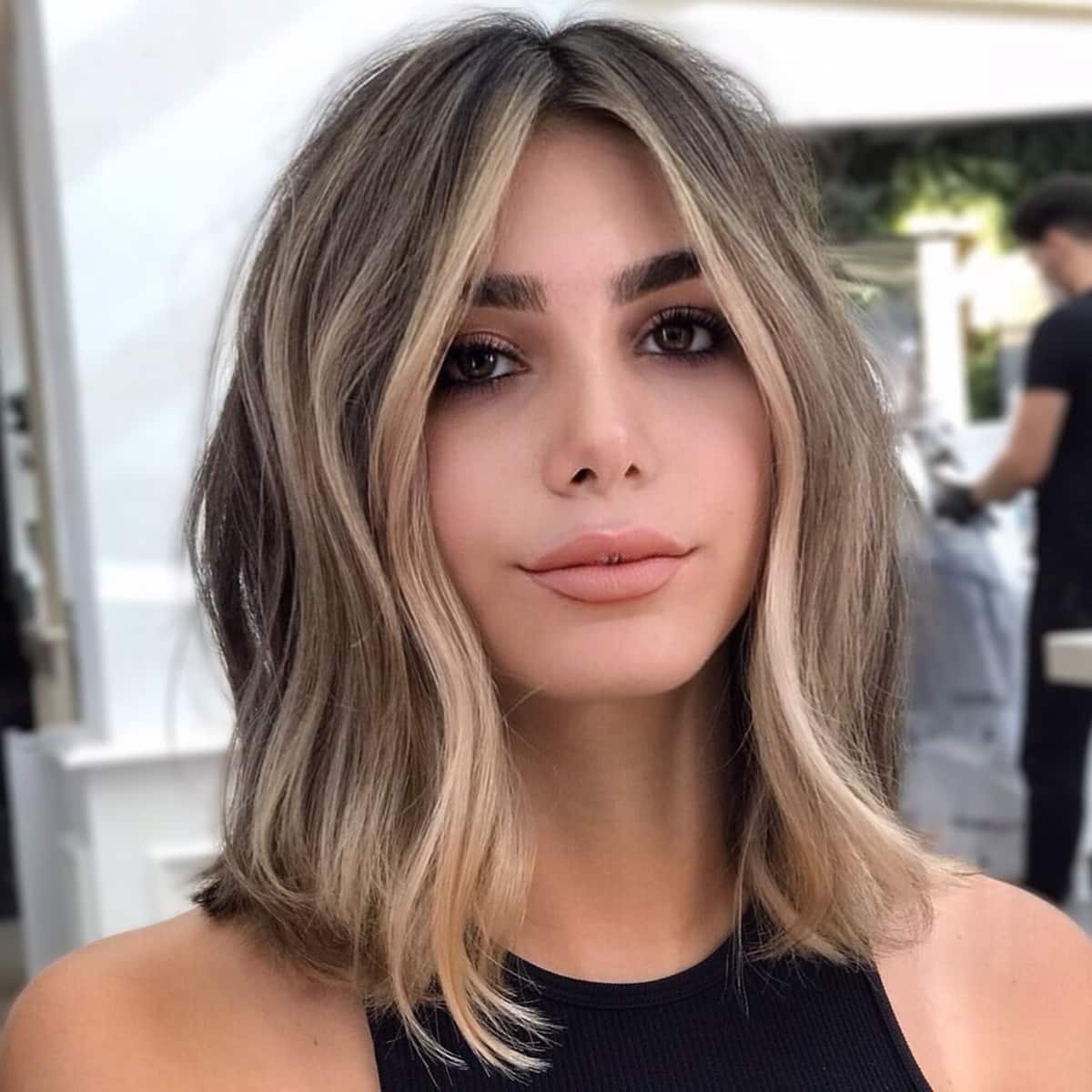 60 Super Chic Hairstyles for Long Faces to Break Up the Length