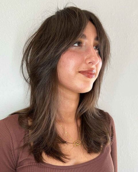 38 Coolest Shoulder-Length Hair with Curtain Bangs You've Gotta See