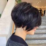 29 Types of Ear-Length Bob Haircuts Women as Asking for Right Now