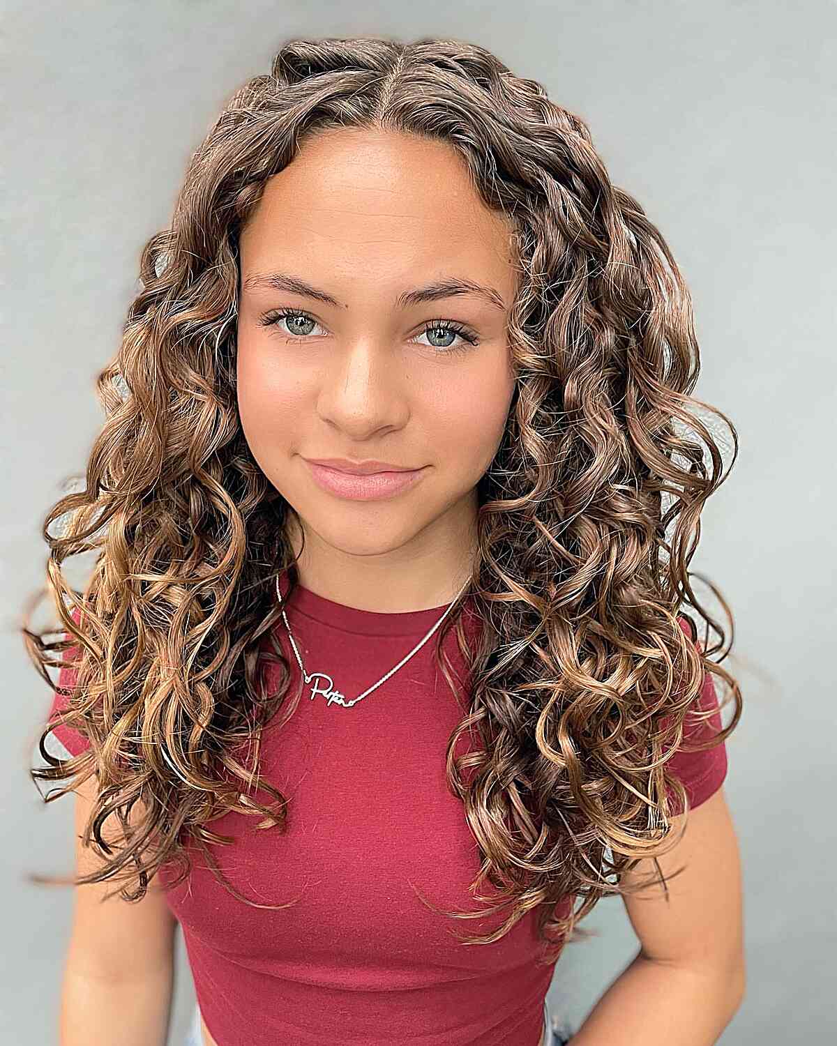 The Cutest Long Curly Hairstyle for Teens at School