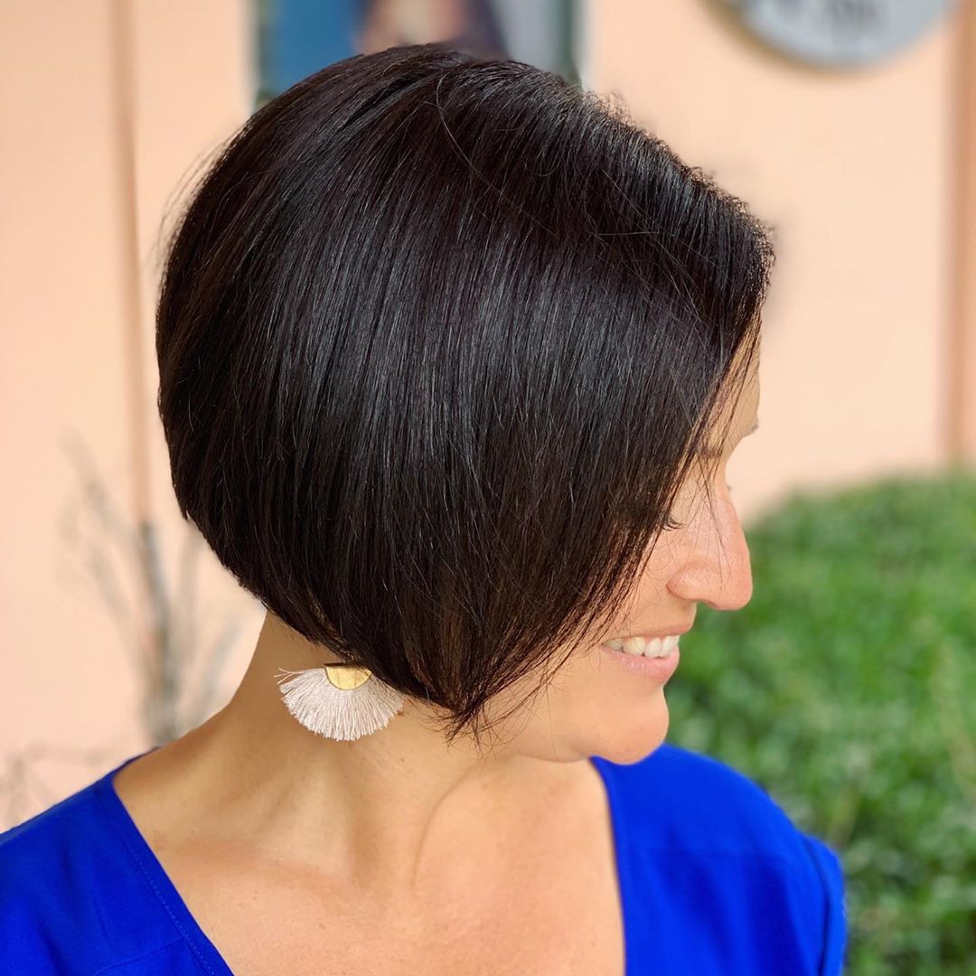 The Jaw-Length Inverted Bob with a Slight Stack for Thin Hair 