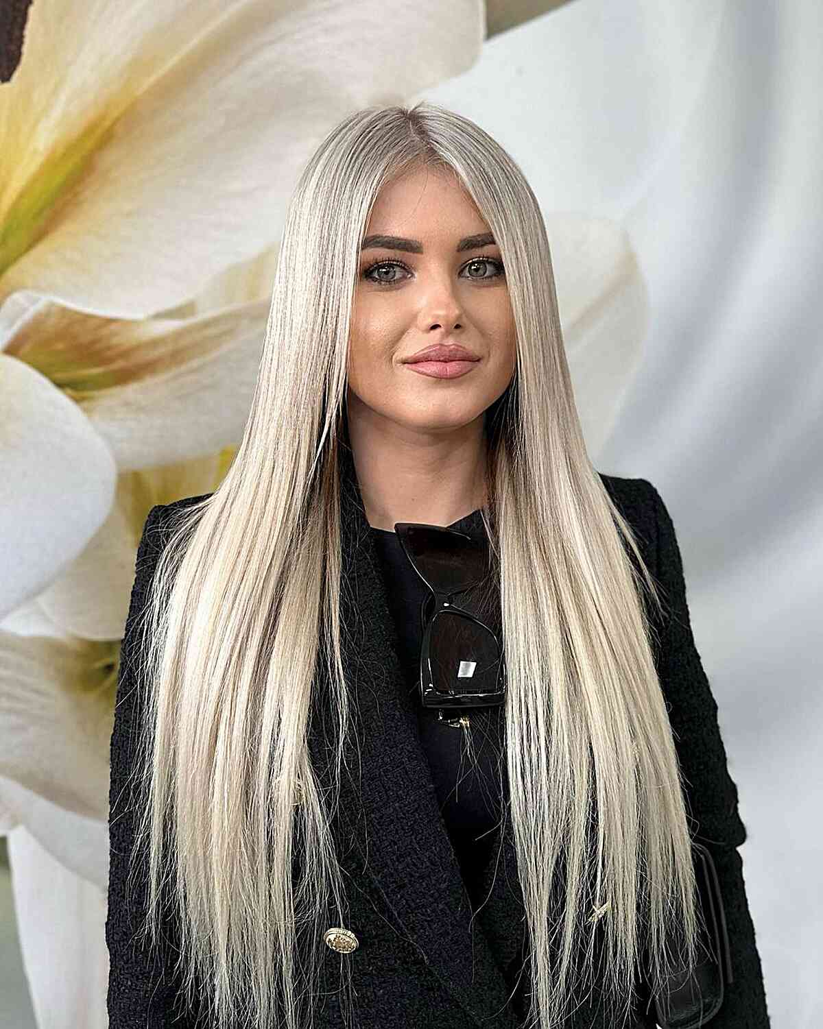 The Longest and Straightest Hair for women with long blonde stick straight hair