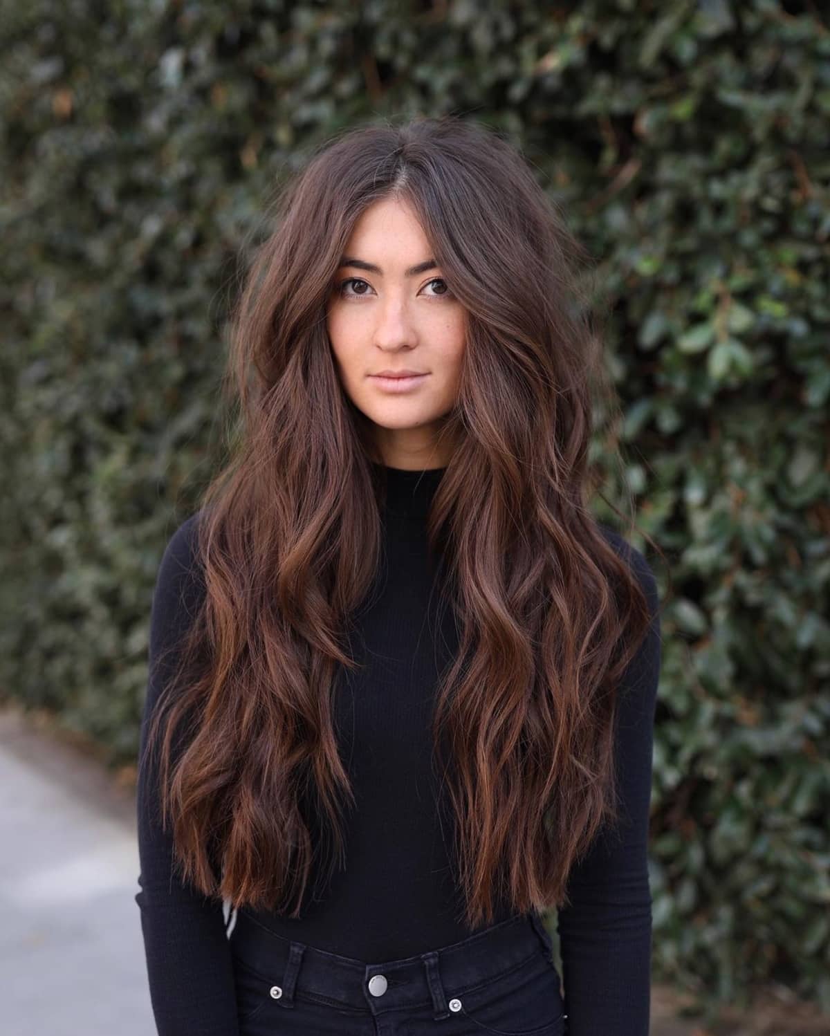 54 Flattering Middle Part Hairstyles Trending Right Now