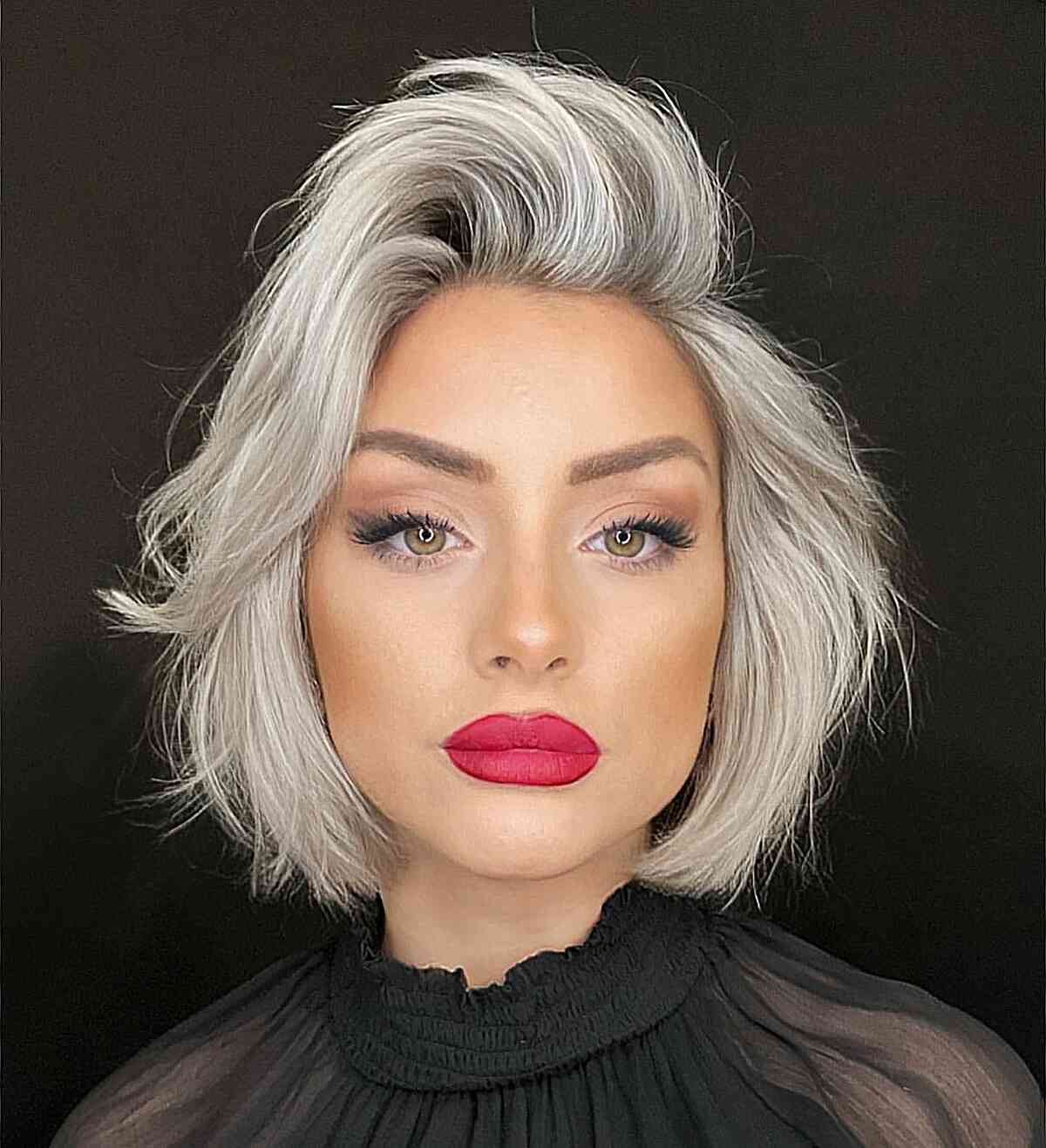 Versatile Classic Platinum Blonde Bob for women with an oval face