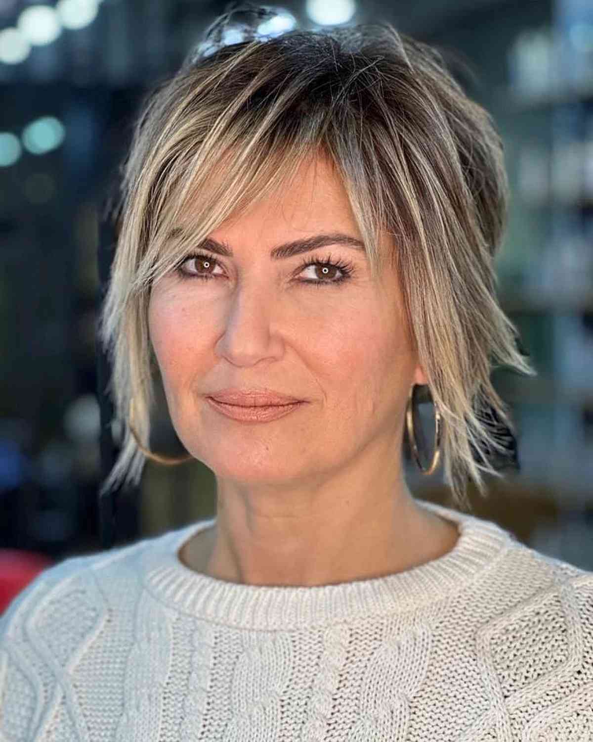 21 Modern Shaggy Hairstyles for Women Over 50 with Fine Hair