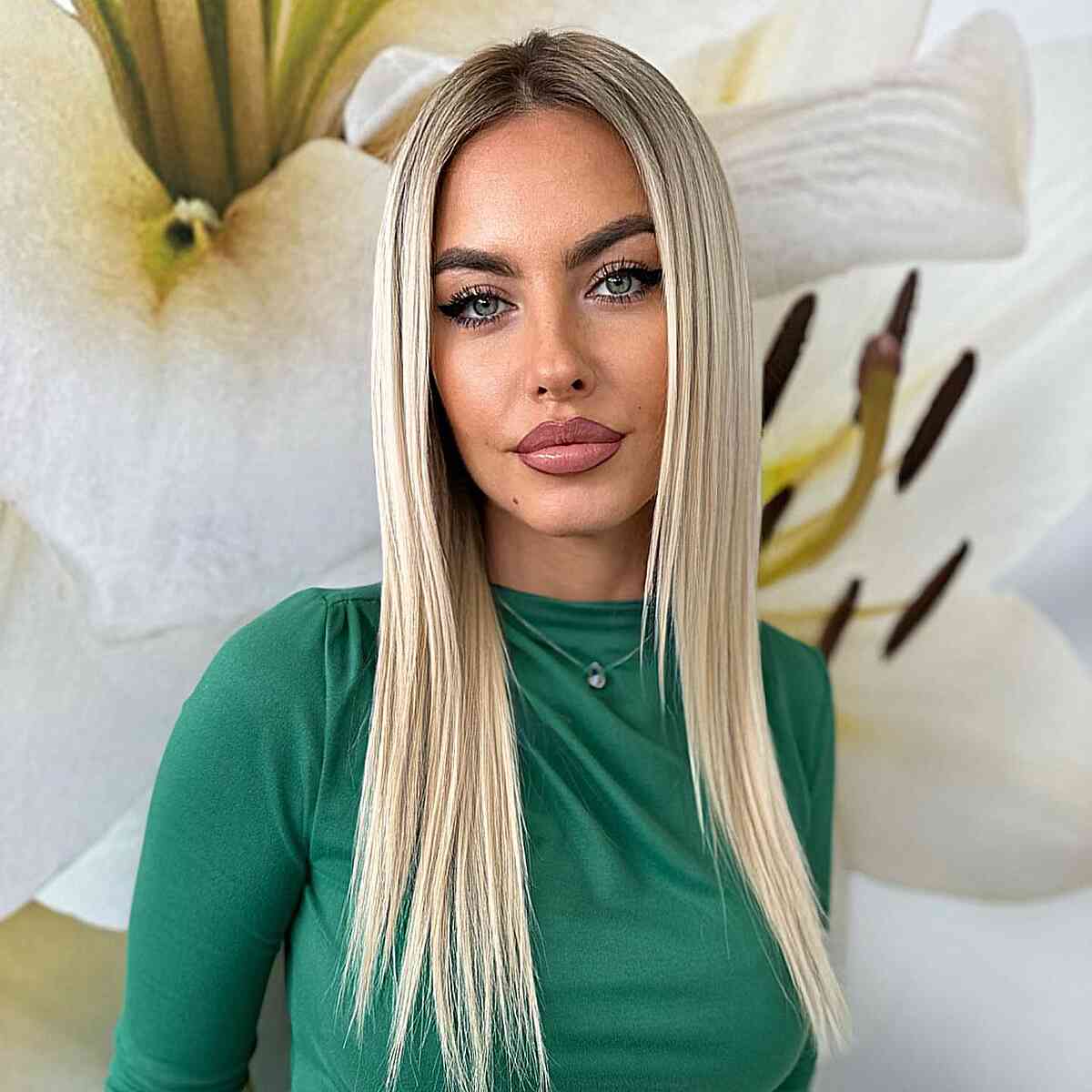 Very Thin Long Hairstyle with a middle part for very straight hair