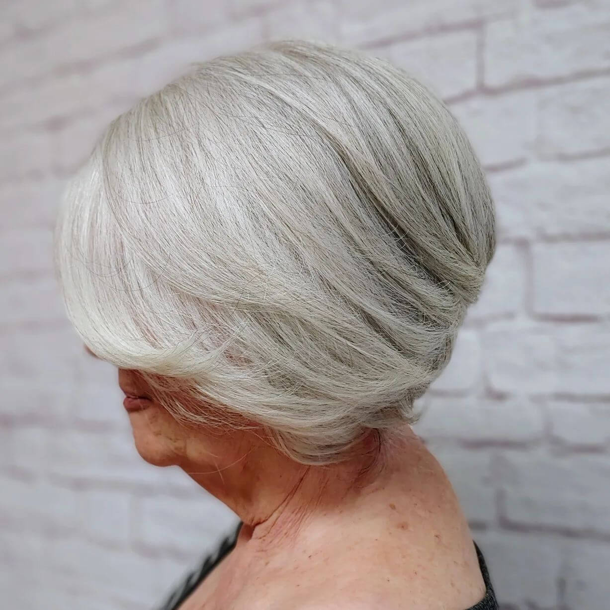 very short grey bob for 60-year-olds