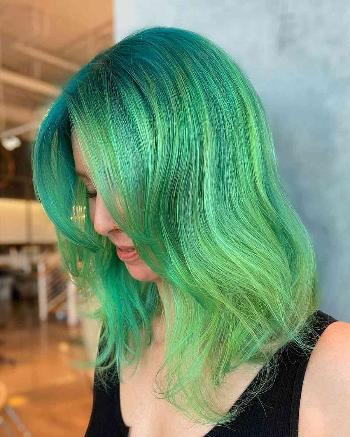 Vivid Blue to Green Ombre