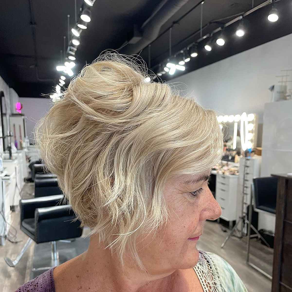 Wavy Inverted Bob with a Side Fringe