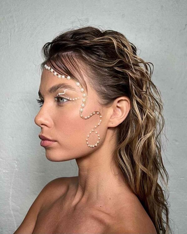 28 Best Ways to Get The "Wet Hairstyle" Trend