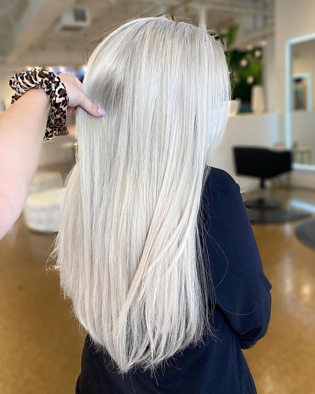 Trendsetting White grey blonde hair color